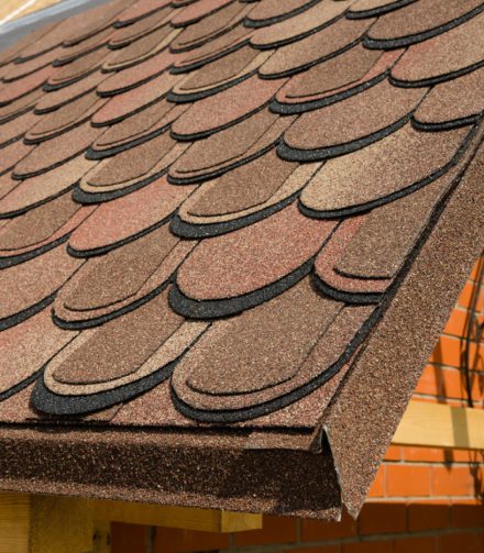 Чем многослойная гибкая черепица отличается от однослойной?