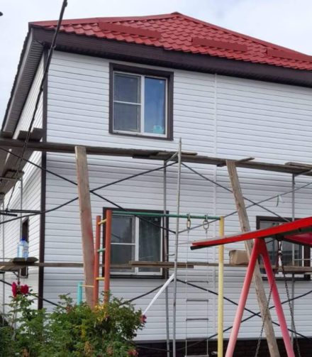 Как подобрать сочетание цветов сайдинга и крыши?