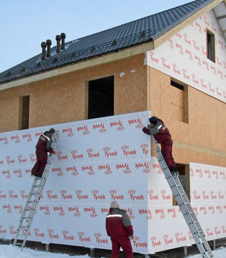 Пароизоляция стен при монтаже сайдинга: нужно ли ее проводить?