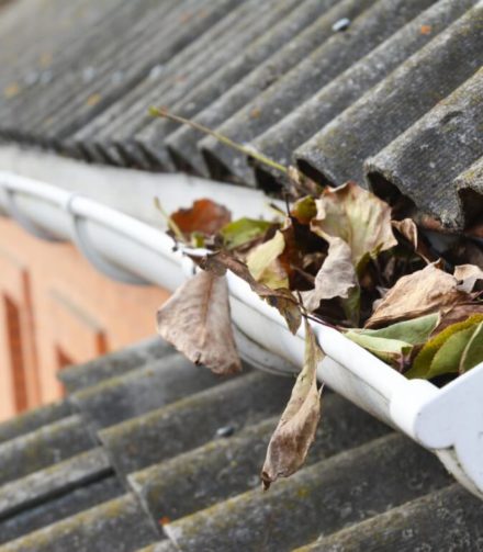 Как чистить водосток?