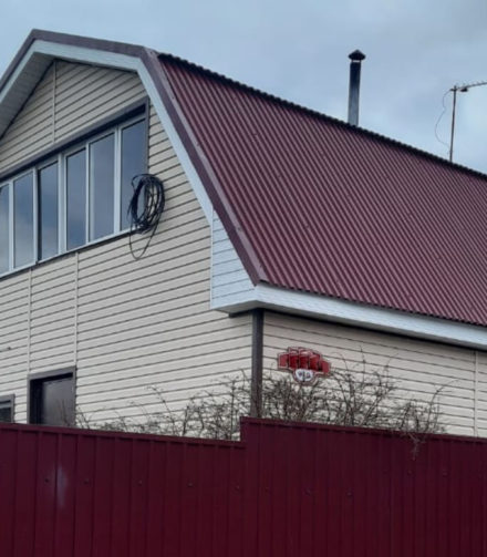 Сайдинг «Корабельный брус» — отличное решение для дачного дома.