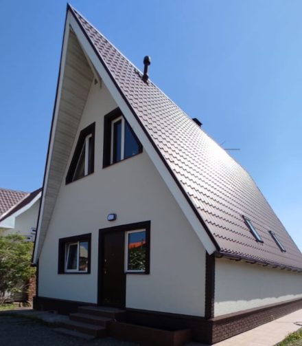 Изысканный фасад из японских панелей KMEW