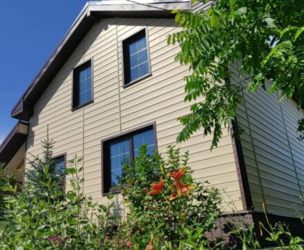 GRAND LINE «Natural-брус» — красивый сайдинг под дерево.