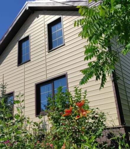 GRAND LINE «Natural-брус» — красивый сайдинг под дерево.