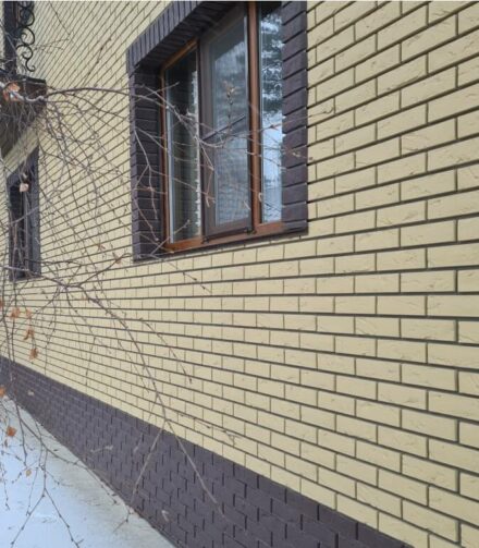 Облицовочный кирпич или фасадные панели «под кирпич», что выбрать?