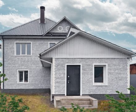 Серебристый фасад от GRAND LINE