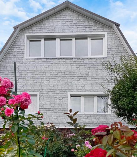 GRAND LINE. Дом с мансардой в серебряном цвете